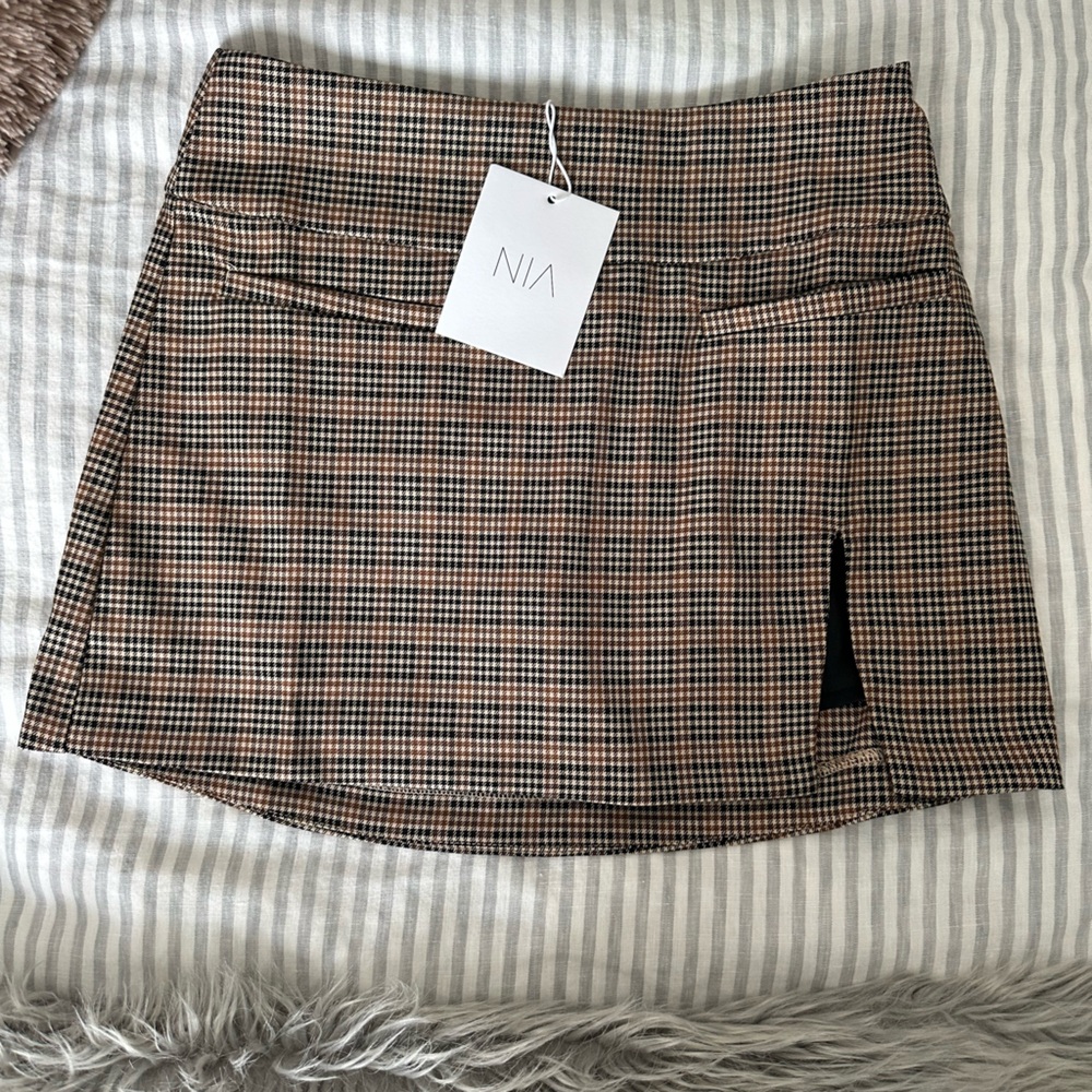NIA Women's Tan Checkered Mini Skort